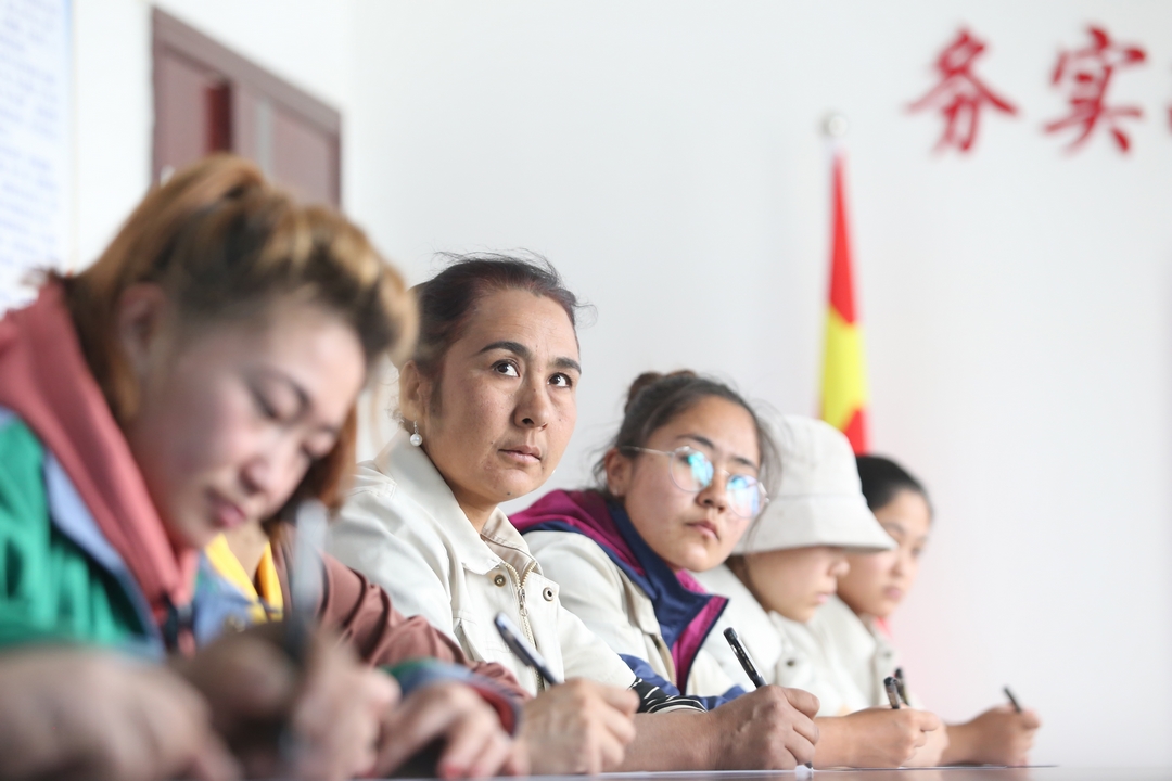 當(dāng)好產(chǎn)業(yè)扶貧主力軍，打贏脫貧攻堅(jiān)戰(zhàn)